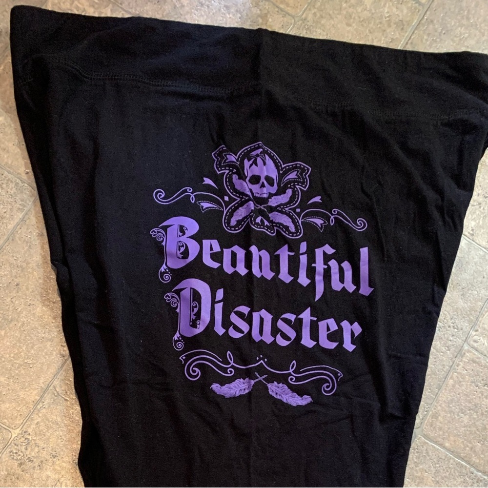 Beautiful disaster leggings